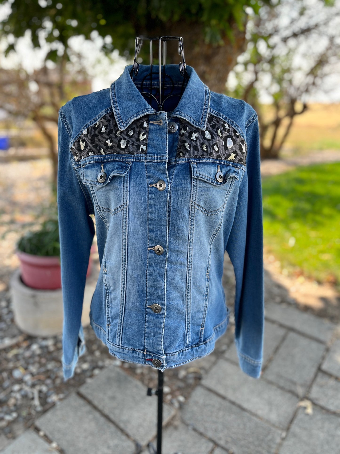 Denim Jacket - Womens M/L
