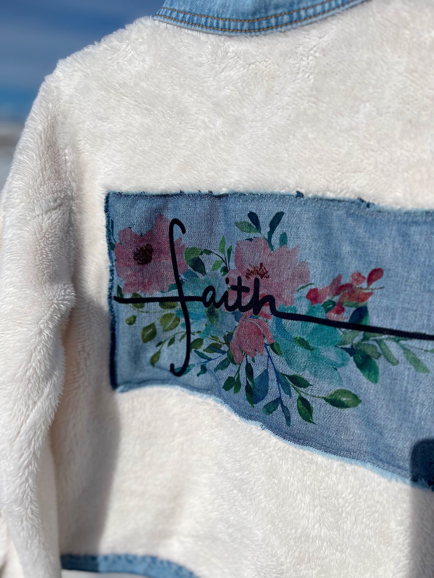 Denim Trim Sherpa Jacket - Women's Medium