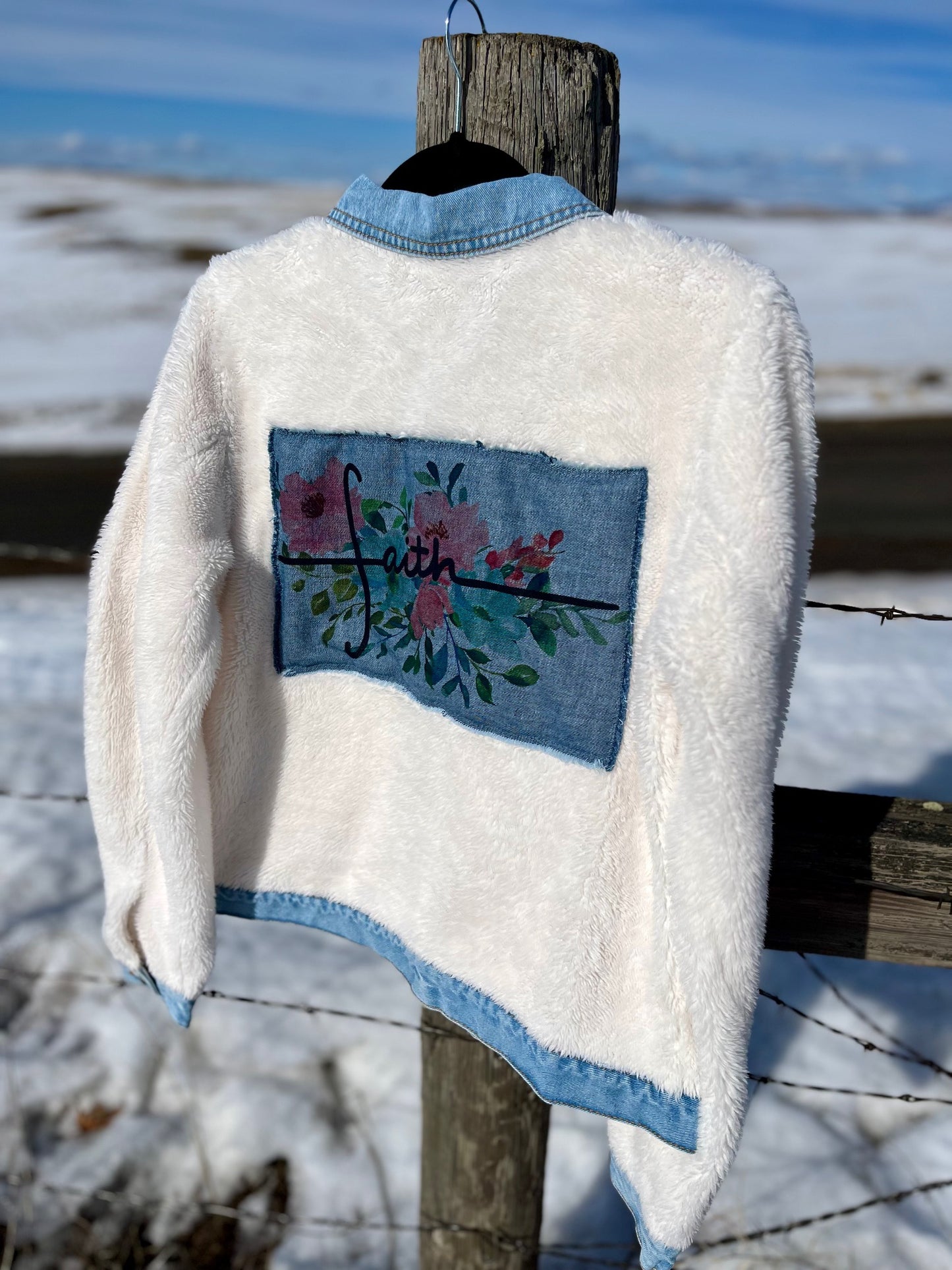 Denim Trim Sherpa Jacket - Women's Medium